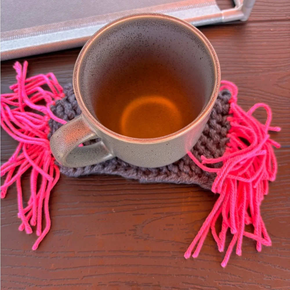 NWOT Charcoal and Pink Knit Mug Rug Coaster